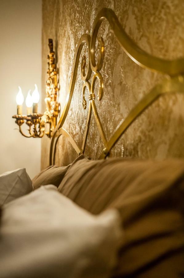 Domus Sanfelice Suite Neapol Zewnętrze zdjęcie